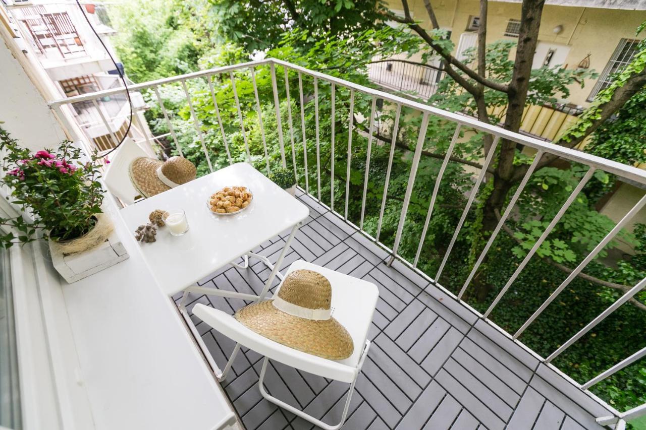 Peaceful Apartment Near Buda Castle And Chain Bridge Budapest Bagian luar foto